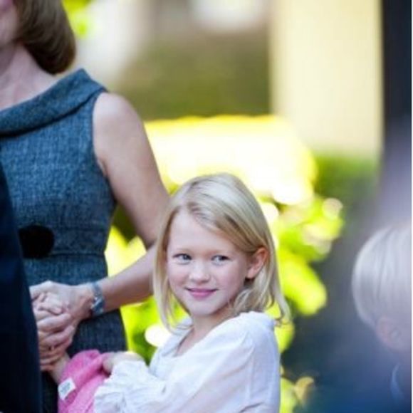 Meet your Posher, Lyn - Picture 1 of 1